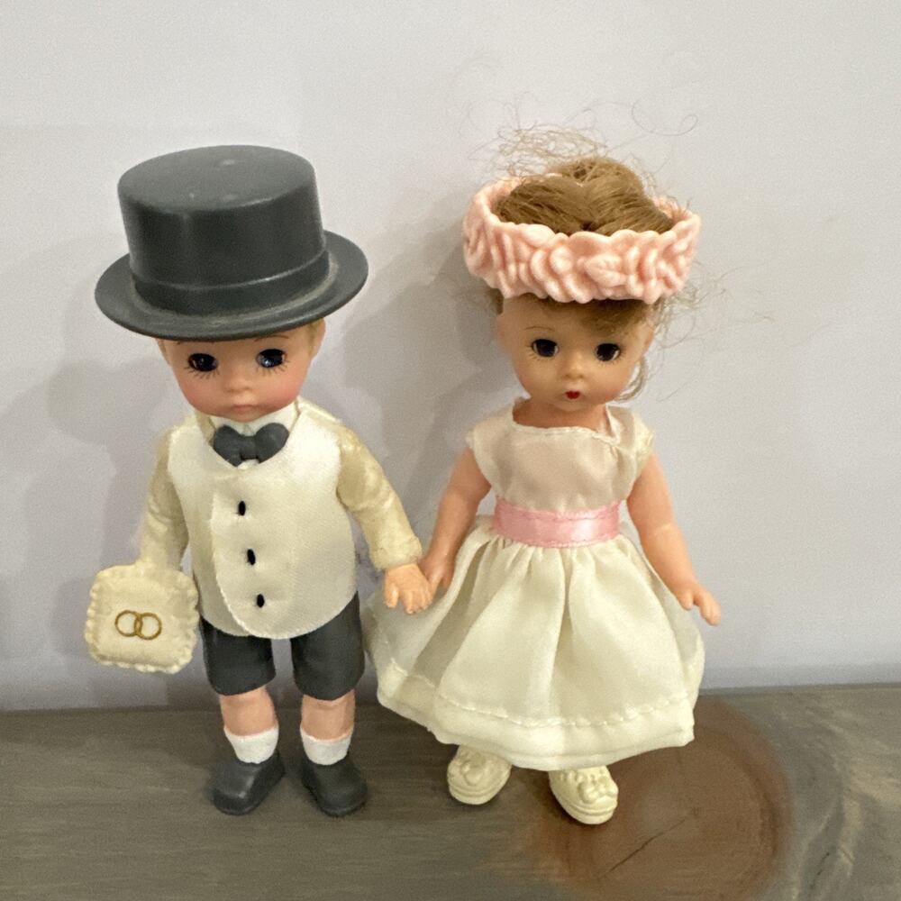 VTG MADAME ALEXANDER MCDONALDS FLOWER GIRL &BOY RING BEARER DOLLS